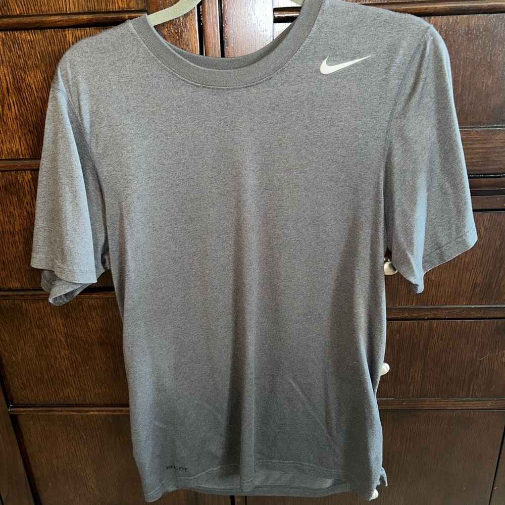 Nike Dri Fit tee shirt size S